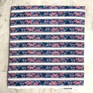 ผ้าฝ้ายเนื้อนุ่มลายดอกไม้ธรรมชาติ น้ำหนักเบา สวยงาม ดีไซน์เก๋ เป็นมิตรกับสิ่งแวดล้อม ขายเป็นหลา สำหรับชุดเด็กผู้หญิง ราคาขายส่ง - Product Image 3