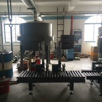 Ligne de production semi-automatique haute vitesse pour seaux en plastique, avec système d'étiquetage automatique pour seaux de purificateur d'eau, shampoing, spiritueux et huile.
