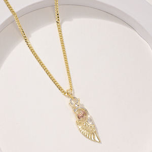 Nouveauté Collier à breloques <span class=keywords><strong>de</strong></span> style religieux Zircon cubique Plaqué or 14 carats Pendentif en forme d'éléphant et <span class=keywords><strong>de</strong></span> <span class=keywords><strong>plume</strong></span> Colliers - Product Image 3