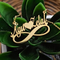 Collier personnalisé en acier inoxydable, bijoux plaqué or, collier personnalisé avec noms de l'infini, plaque personnalisable en forme de cœur ou de Couple