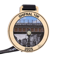 Médaille en bois personnalisée Shifnal 10K pour la course de ville au Royaume-Uni, récompense de finisseur, prix de course sportive, souvenir, design personnalisé, rubans, gravure laser