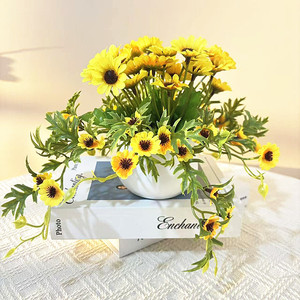 Plante artificielle de tournesol en pot 17 cm, jaune doré, décoration de mariage, fleurs décoratives de table - Product Image 2
