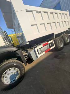 Camion benne SINOTRUK HOWO 6x4 371HP pour travaux lourds à vendre, disponible en version conduite à gauche (LHD) et conduite à droite (RHD) - Product Image 4