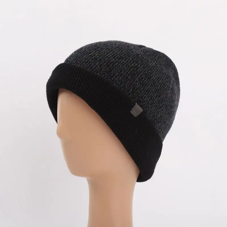 Nuevo diseño de moda, gorros personalizados Unisex, gorros de invierno de punto cálidos lisos, gorro con logotipo de letras