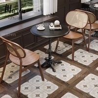 Amerikanischer Retro-Kaffeehausstil Massivholz Tisch- und Stuhl-Kombination Restaurantstühle für Gewerbliche Nutzung