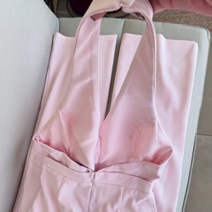 Tuta Rosa con Scollo all'Americana da <span class=keywords><strong>Donna</strong></span>, Estiva, di Alta Gamma, con Fibbia a Cuore, Senza Maniche, Pantaloni a Gamba Larga, in Poliestere, <span class=keywords><strong>Elegante</strong></span> e alla Moda - Product Image 2
