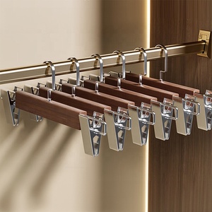 Neue Rutschfeste Holz-Kleiderbügel mit Clips Spritzgegossen für Kleiderschrank & Küche Hosen Jeans Röcke Socken - Product Image 1