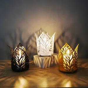 Conjunto de velas de metal com folha dourada e preta, 2 peças, suporte de velas oco, vestidos de vela para decoração de mesa para festival em casa