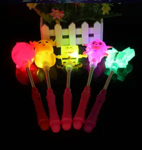 Nouveauté articles lumineux fabricant de bruit jouet led lumière clignotante bâton ventilateur led handlap fournitures d'événement et de fête