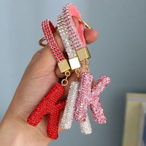 Porte-clés personnalisable pour sac à main femme, breloque décorative, motif amour, avec paillettes, cristaux, strass et lettres anglaises - Product Image 4