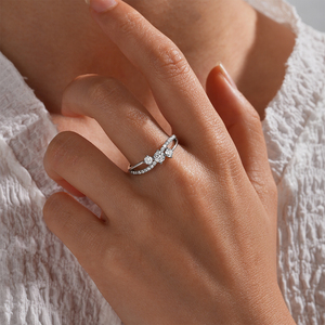 แหวนรูปหัวใจประดับเพชรซิคอนสีขาวจาก CANNER Fine Jewelry แหวนเงินแท้ 925 รูปหัวใจสำหรับหมั้นและแต่งงาน แหวนอินฟินิตี้สำหรับผู้หญิง - Product Image 6