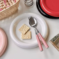 Assiette en céramique de style coréen, de qualité supérieure, avec un fini sous glaçure, idéale pour les desserts