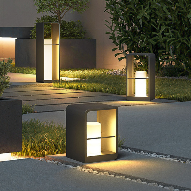 Solar Waterproof IP65 LED Terrace Garden Villa Landscape Lawn Light Courtyard Light Outdoor Led Camp Lantern