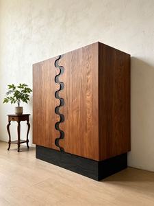 Premium Unique Wave Door Solid Wood Sideboard Creative Art Deco Design <b>Large</b> Storage Mid Century Modern Credenza For Living Room - Product Image 4