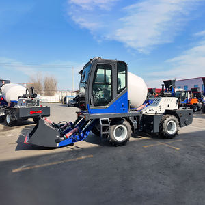 Camión Mezclador de Concreto Autocargable Azul de 5m³ con Radio de Giro Corto, Mezcladora Móvil para Trabajos de Ingeniería - Product Image 1