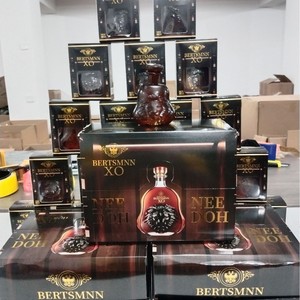 Nouveaux produits transfrontaliers : Jouet de décompression à rebond lent, anti-stress, en forme de vin, whisky, ou malt, avec fonction de pincement. - Product Image 1