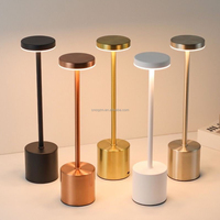 Lampe de table LED en gros, rechargeable, en métal, pour restaurant, lampe de salle à manger, lampe de bureau, veilleuse