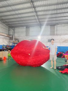 Décoration moderne créative personnalisée Rouge baiser fourrure peluche moelleux géant gonflable <span class=keywords><strong>Sexy</strong></span> rouge lèvres modèles pour exposition d'art - Product Image 5