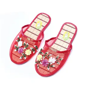 2025 New Arrival Design Indoor and Outdoor Fashion Women <strong>Beaded</strong> Slippesr <strong>Mesh</strong> <strong>Slipper</strong> - Product Image 1