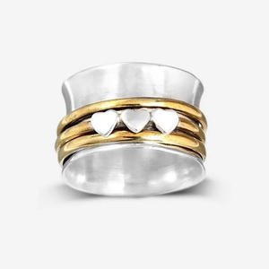 Anello Nuziale H265 con Motivo a Cuore in Argento, Anello Unisex di Fidanzamento con Incastonatura a Canale, Anelli alla Moda - Product Image 3