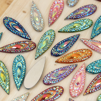Strass en résine en forme de queue de phénix à fond plat, écologique, couleur et taille personnalisables, accessoires de vêtements DIY