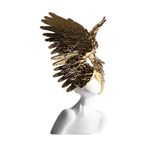 कस्टम आधुनिक सजावट राल मूर्ति एन्जिल पंख प्रतिमा इनडोर सजावट राल अमूर्त कला