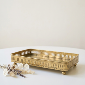 ถาดทองเหลืองโบราณลายสลักสำหรับตกแต่งและจัดเก็บ - Product Image 1