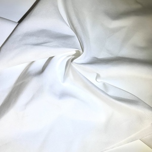 ผ้าคอตตอนพลาสเตอร์สังกะสีออกไซด์ระบายอากาศได้ดีม้วนใหญ่เกรดทางการแพทย์ได้รับการรับรองจากผู้ผลิตเทปผ่าตัดจากประเทศจีน - Product Image 6