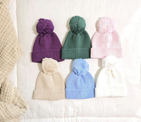 Ensemble de tricot pour nouveau-né comprenant un bonnet uni, une tenue idéale pour l'annonce de naissance, des chapeaux et un bandeau pour bébé, des chaussettes