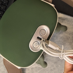 3D揉みほぐし温熱マッサージピローで痛みを和らげ、首や肩の緊張を解消し、いつでもどこでも筋肉を落ち着かせます。 - Product Image 4