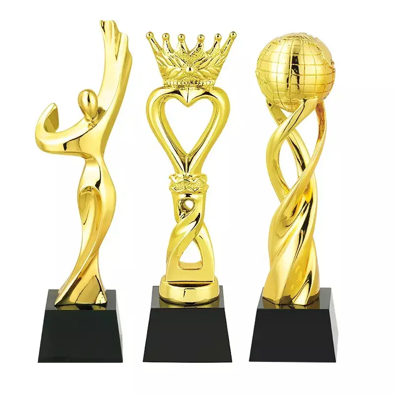Vente en gros couronne résine trophée global personnalisé cristal or remise de prix statue trophée métal importation