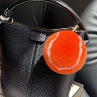 Nouvel Arrivage : Charm de Sac et de Clés Sportif Créatif en Forme de Balles Géométriques, Magnifique Charm Multicolore en Fausse Fourrure de Vison en Forme de Balle de Tennis pour Ma Fille