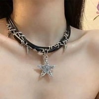 Collier de sous-culture de rue punk Y2K tour de cou multicouche haut de gamme et chaîne de clavicule pour femmes audacieuses