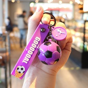Llavero de acrílico con colgante de fútbol miniatura de simulación de dibujos animados, recuerdo para mochila, adorno para parejas, regalo para niños y adultos, venta al por mayor - Product Image 6