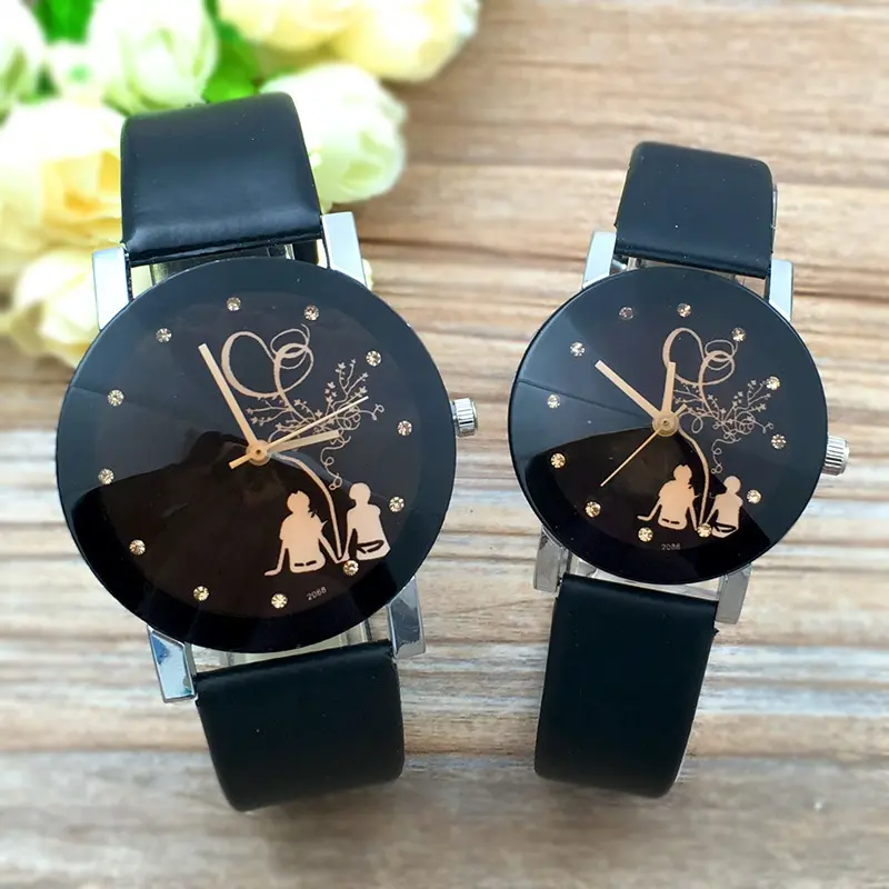 カップル革ストラップカジュアルクォーツロマンチック電子カップル腕時計卸売業者安いかわいいペア時計