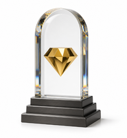 Trophée en métal Nimbus Ailes d'or soulevant un globe en cage au-dessus d'un mât argenté, médaille personnalisée écologique imprimée UV, cadeau de récompense
