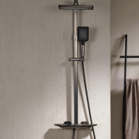 Ensemble de douche gris anthracite avec grande étagère de rangement, colonne de douche carrée à effet pluie en laiton massif pour la rénovation de salle de bain