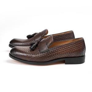 Nouvelles chaussures Oxford pour hommes en cuir véritable de haute qualité, fabriquées à la main, à bout carré, pour les occasions formelles et décontractées - Product Image 3