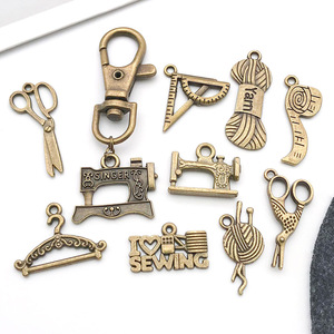 Cross-biên Giới nóng bán Retro hợp Kim máy may loạt mặt dây chuyền DIY Key Vòng đeo tay Vòng Cổ Phụ Kiện - Product Image 3