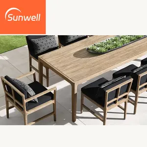 2024 nordico esterno in legno set di mobili da pranzo in legno massello tavolo da pranzo e bracciolo sedia set per ristorante