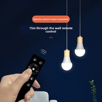 Ampoule LED de sol en aluminium Alison 24G AC Smart WiFi avec télécommande, gradation progressive, réglage des couleurs et contrôle par téléphone E26