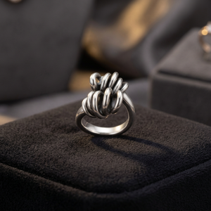 Anillo Minimalista de Plata 925 con Doble Espiral para Mujer, Ideal para Fiestas y Regalos - Product Image 4