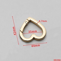 Cincin Karabiner Bentuk Hati dari Paduan Seng untuk Gantungan Kunci Tas Dompet DIY Berbagai Ukuran Gesper Cinta