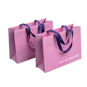 ถุงกระดาษสั่งทำจากโรงงาน แบรนด์หรู โลโก้สั่งทำ ร้านรองเท้าบูติก ถุงกระดาษสีชมพูสำหรับบรรจุภัณฑ์ของขวัญ ถุงกระดาษช้อปปิ้งสำหรับเสื้อผ้า - Product Image 4