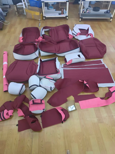 Kits de Tapicería de Asientos de Cuero Borgoña Hechos a Medida, Piezas Completas para Reacondicionamiento <span class=keywords><strong>Interior</strong></span> para <span class=keywords><strong>Mercedes</strong></span>-Benz Clase GLE W167 - Product Image 1