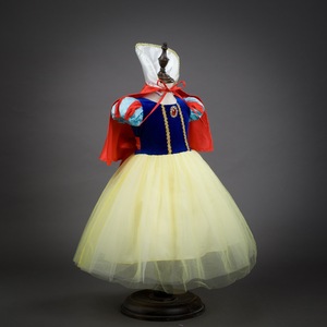 <span class=keywords><strong>Costume</strong></span> da principessa bianca come la neve per le ragazze <span class=keywords><strong>Costume</strong></span> da festa dei bambini per compleanno <span class=keywords><strong>di</strong></span> Halloween e fiabesco - Product Image 4