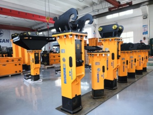 SB43 New Box Type Hydraulic Breaker Core Construction Machinery for Mining Industries-Chisel Breaker Hammer Pump - Product Image 4