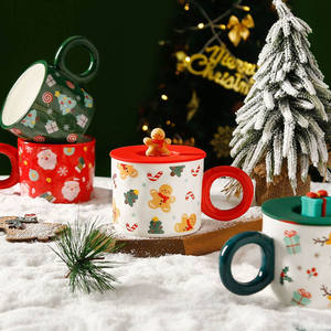 Tazas de <span class=keywords><strong>café</strong></span> de porcelana de lujo para Navidad, tazas de cerámica promocional con estampado de dibujos animados de Papá Noel con tapa de árbol de Navidad - Product Image 1