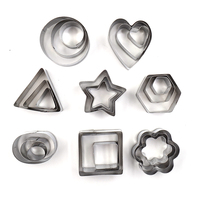 Ensemble de 24 mini emporte-pièces en acier inoxydable pour biscuits, pâtisseries, pâte à donuts et argile