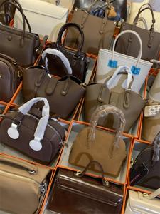 Venta al por Mayor de Bolsos de Moda Europeos Nuevos de Alta Calidad, Bolsos de Lujo de Marca, Abiertos, Impermeables, de Nailon PU Suave, Caja Mixta, Precio Económico, Venta por Piezas - Product Image 4